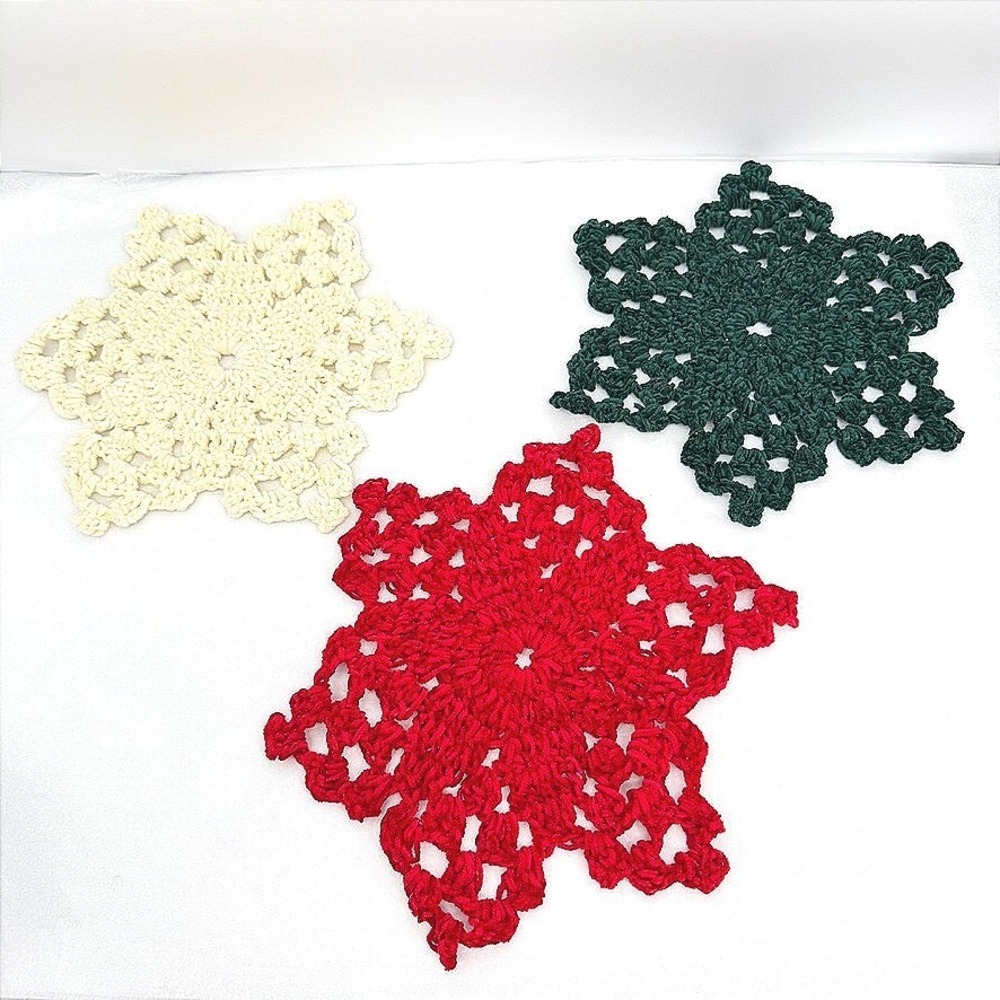 Handmade Crochet Knit Snowflake Trivet Hotpads Set of 3 Christmas Holiday Decor